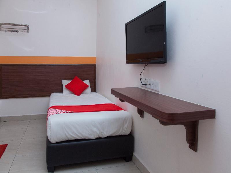 Oyo 575 Hotel Dns Ipoh Exterior photo